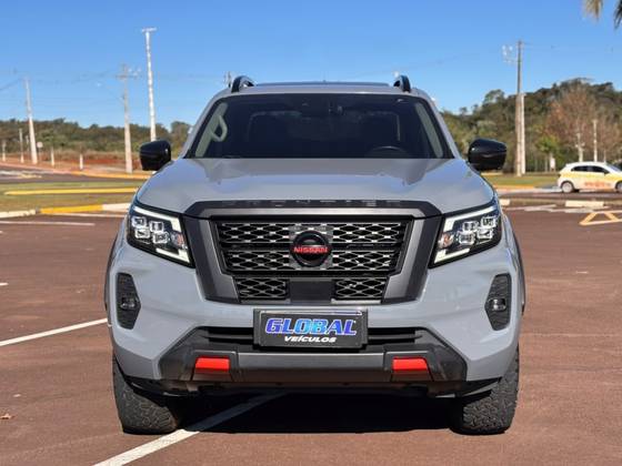 NISSAN FRONTIER 2.3 16V TURBO DIESEL PRO4X CD 4X4 AUTOMÁTICO NISSAN FRONTIER 2.3 16V TURBO DIESEL PRO4X CD 4X4 AUTOMÁTICO